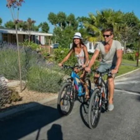 Super Mobile-home Hibiscus Climatise Top Confort Camping Fun 4* *